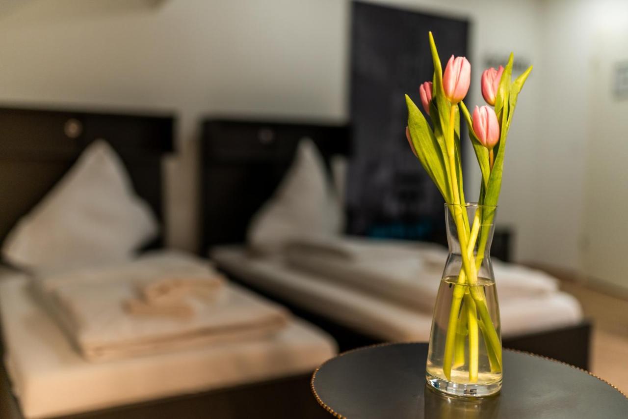 Hostel Henriettas Sleeping Ulm Zewnętrze zdjęcie