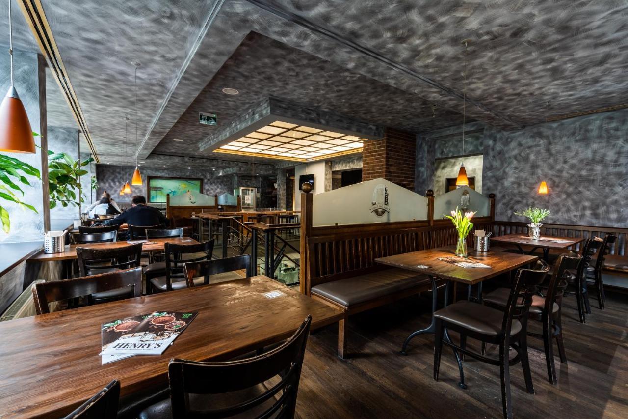 Hostel Henriettas Sleeping Ulm Zewnętrze zdjęcie